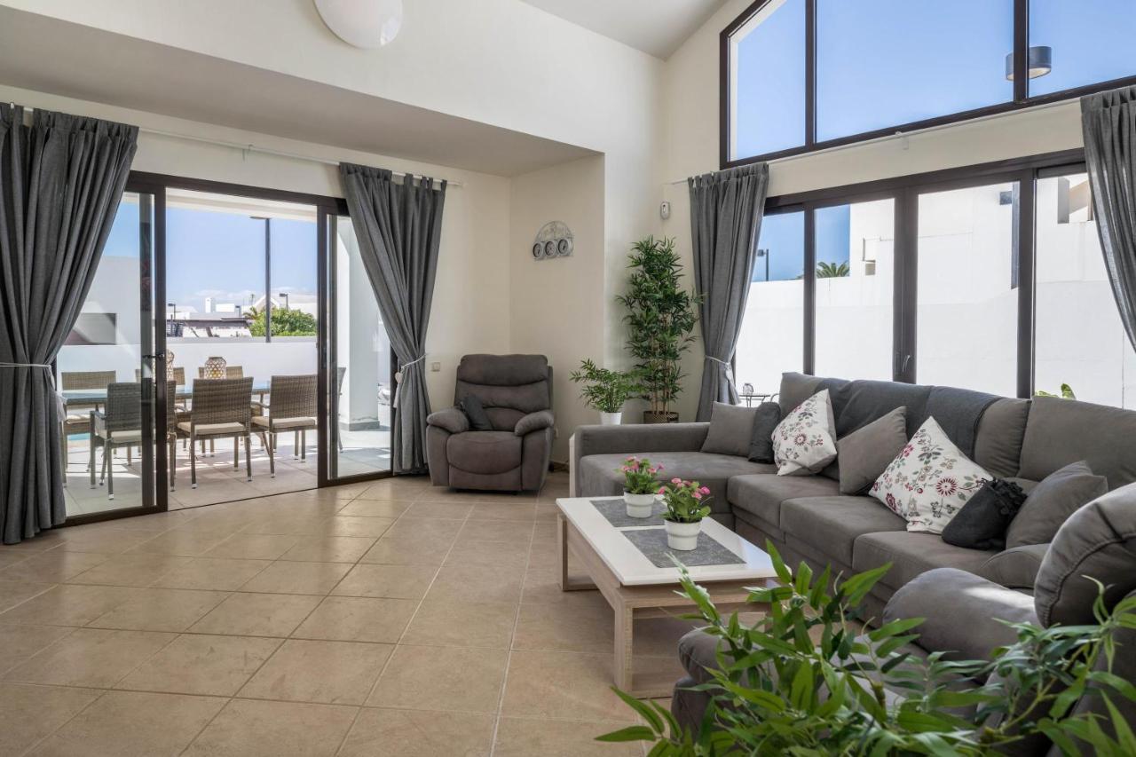 Casa Dubh Linn Playa Blanca  Extérieur photo